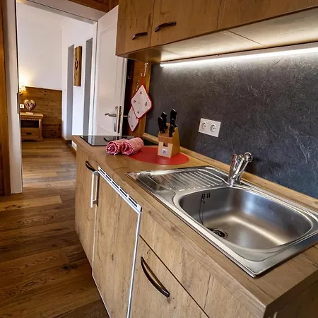 Apartman Tirolia