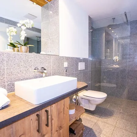 Tirolia Apartmán *