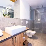 Tirolia Apartament *
